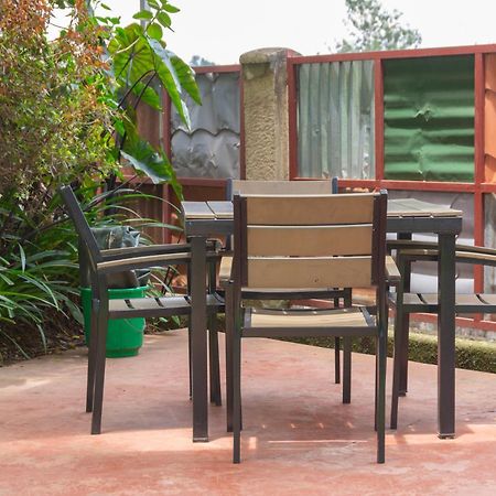 Dutchess Hotel And Restaurant Fort Portal Luaran gambar