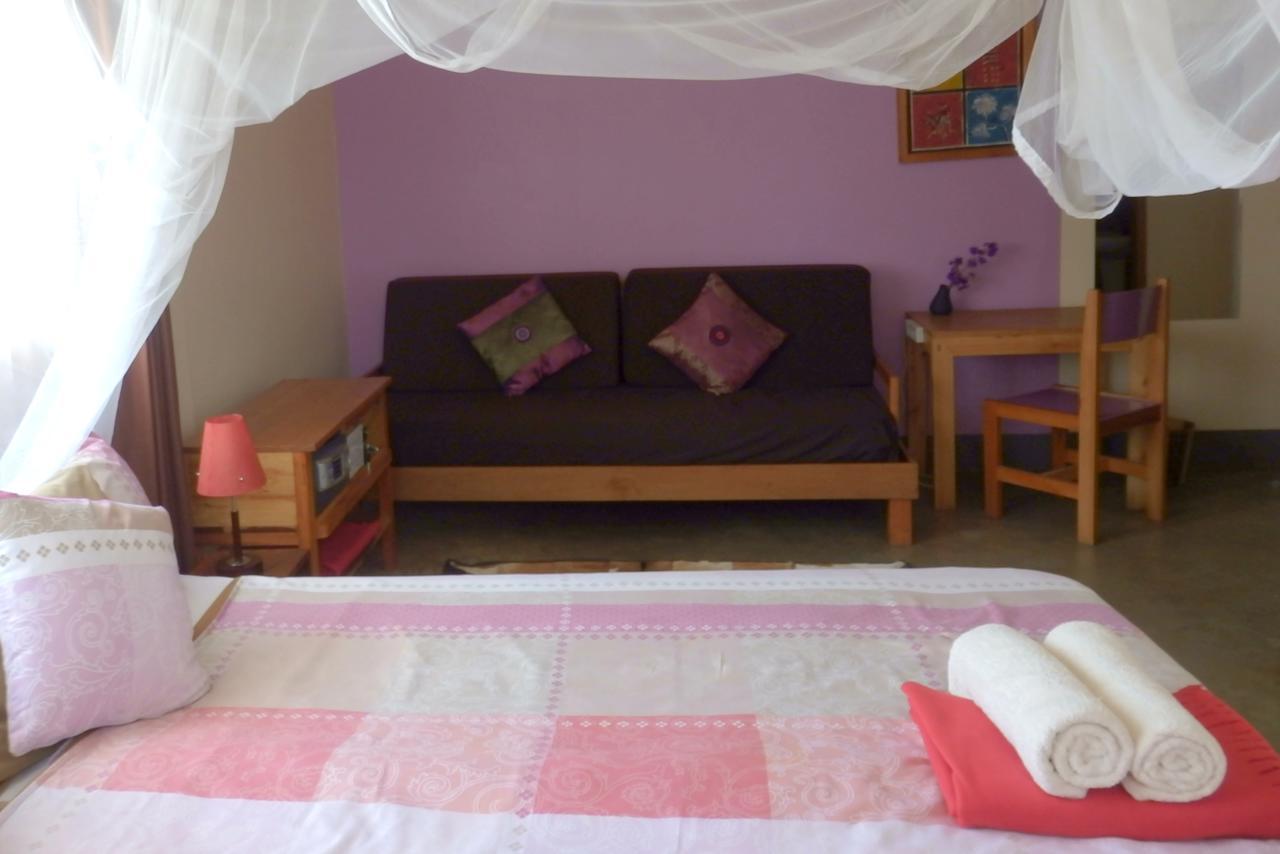 Dutchess Hotel And Restaurant Fort Portal Luaran gambar